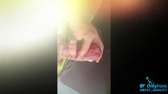 GloomyChase977: Prepúcio apertado, pau sem cortes gozando duro!