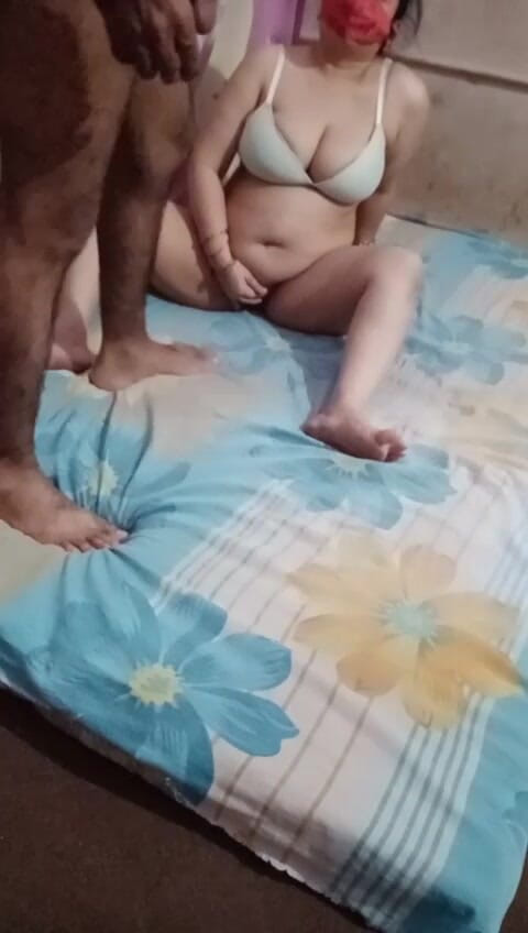 Yasmeen: 흑인 대물 자지 따먹기