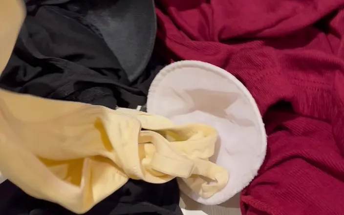 Jessica Leone: See What I Found in My Drawer
