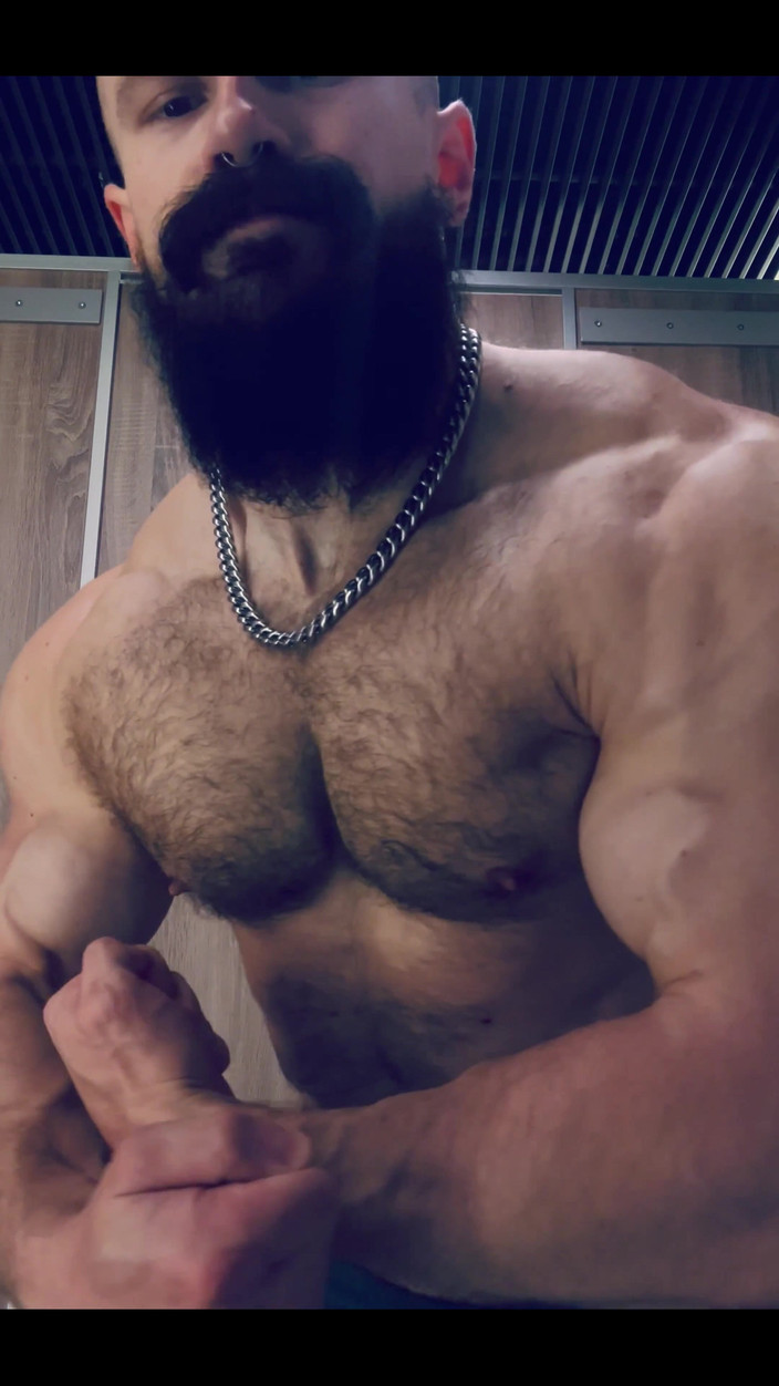 Mister Stone: 汗だくで筋肉がすごく熱くなってる