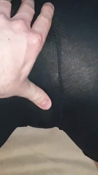 Partiden sonra orta yaşlı seksi kadını uyandırmak için eve geldi