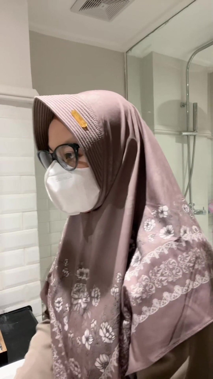 Biancaid: Guruku Idolaku, Masturbasi Sampai Muncrat