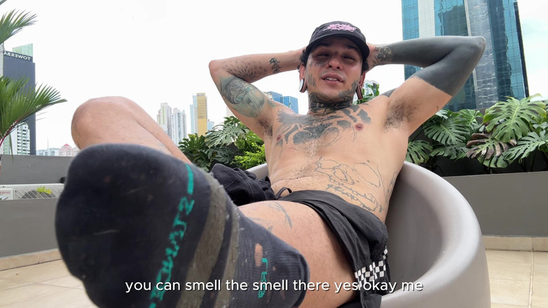 Dyavol: Uriașul Macabreink umilește micul om în public