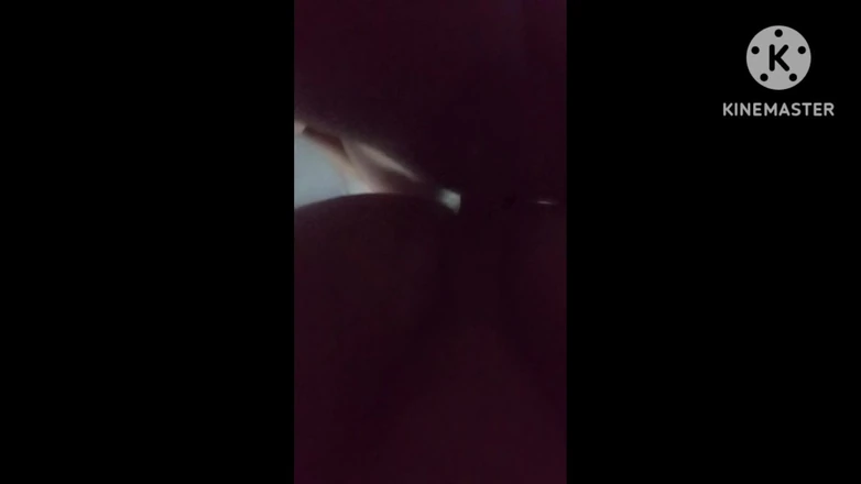 T. Sonai: Dospívající nevlastního otce a chlupatá v necenzurované