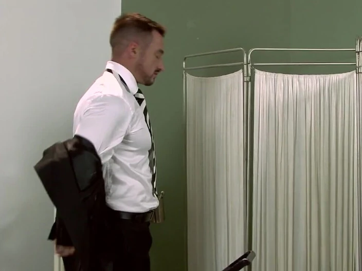 UK Naked Men: Internal Exams