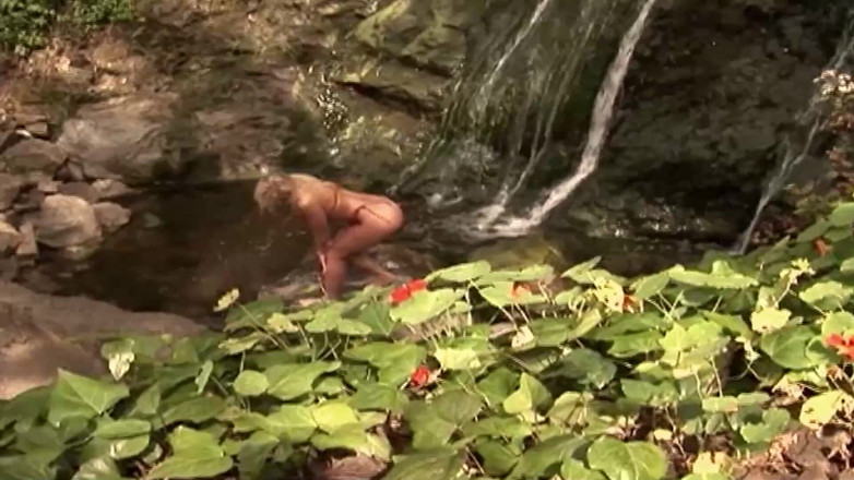 MMV TV - our best full movie: Pria yang tahu bagaimana memuaskan wanita