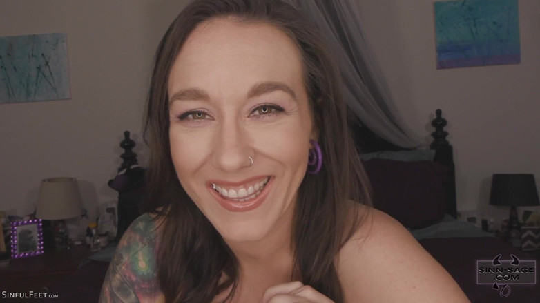 Sinn Sage: Joeye Games Cum on My Butthole Edition