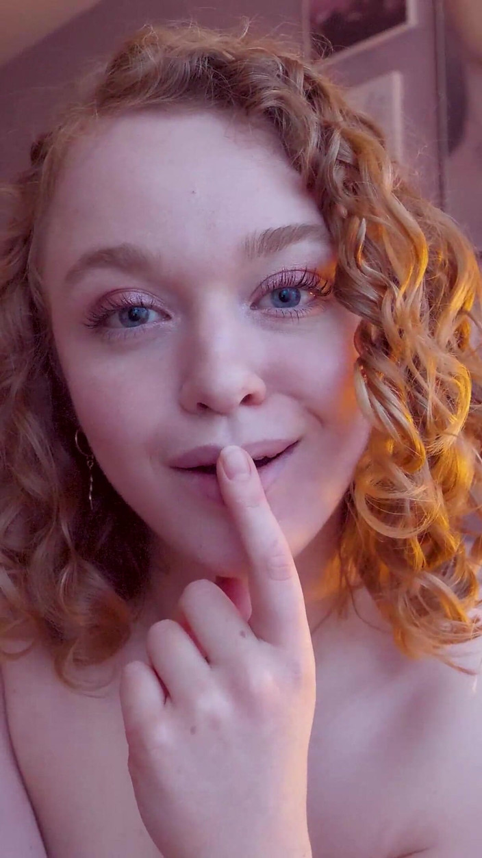 Sarah Calanthe: Eye Contact Findom Game