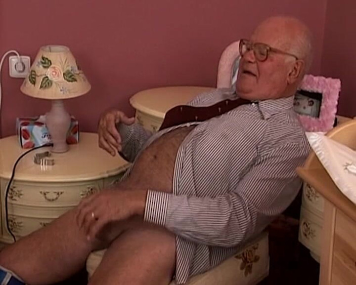PURZEL HOT Clips & MORE: Napalone lesbijki liżą się i palcami z zabawkami do orgazmu