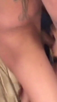 Gangbang Mit Blondie MILF Hart Gefickt Mit 3 Männer