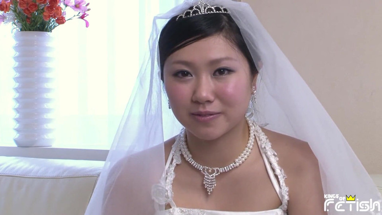 Pure Japanese adult video ( JAV): Japanese in bride dress sucks a big cock and gets...