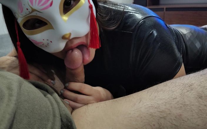 Love Foxi: 口交特写，口爆