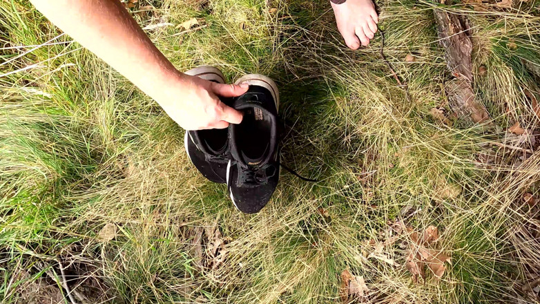 Bouncy Tits Action: Vagina und tittenbestrafung im wald