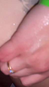 Fuck in the Bathroom and Made Her Hairy Ass Creampied