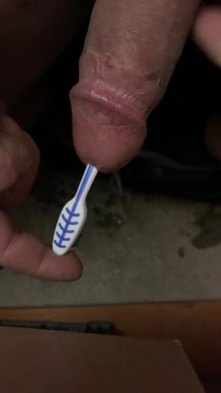 Bulldog: Mon dentifrice spécial