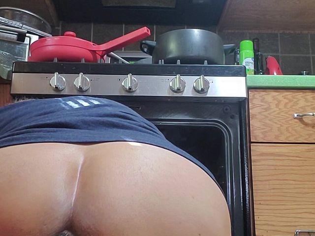 Oh My, an Asspussy's Work Is Never Done #2 (oven Cleaning Day)! (Wantobottom53)