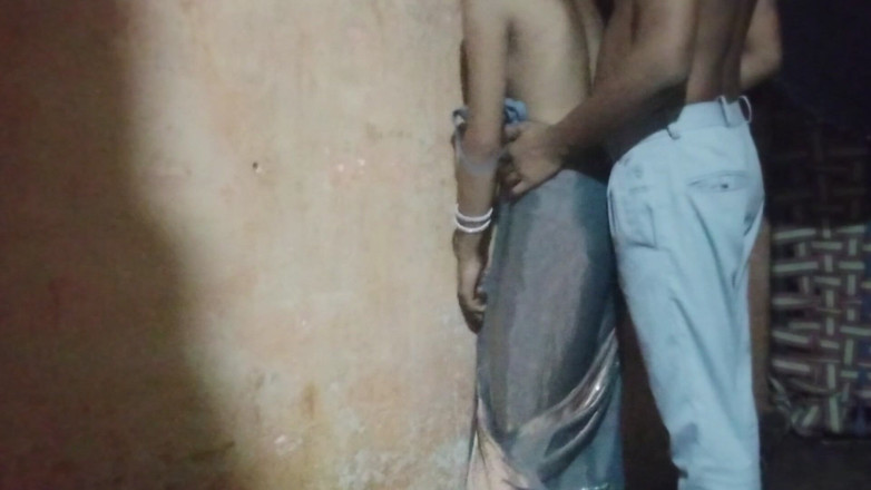Cute_bhabhi14: Devar Ne Bhabhi Ko Piche Se Pela Jor Dar