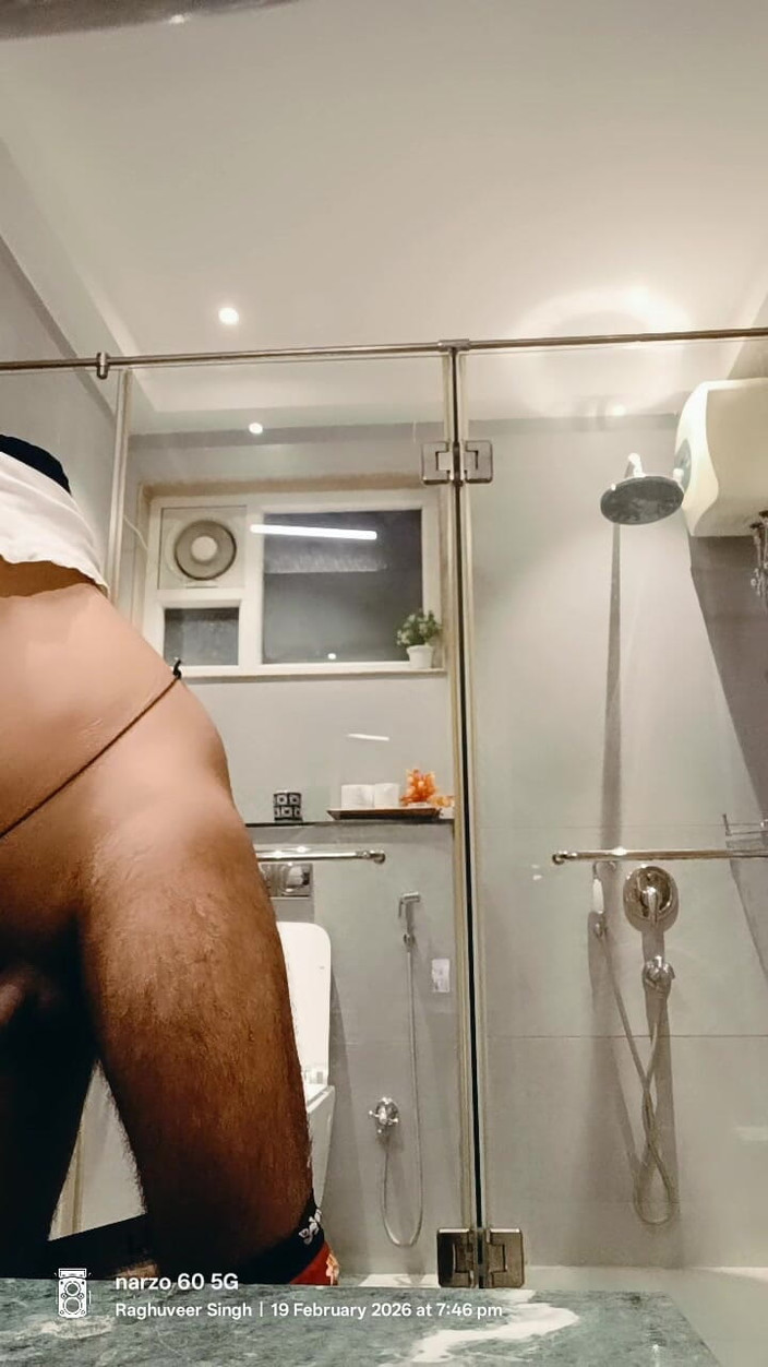 Rajasthani-old-lover: 옷을 입고 자위하기