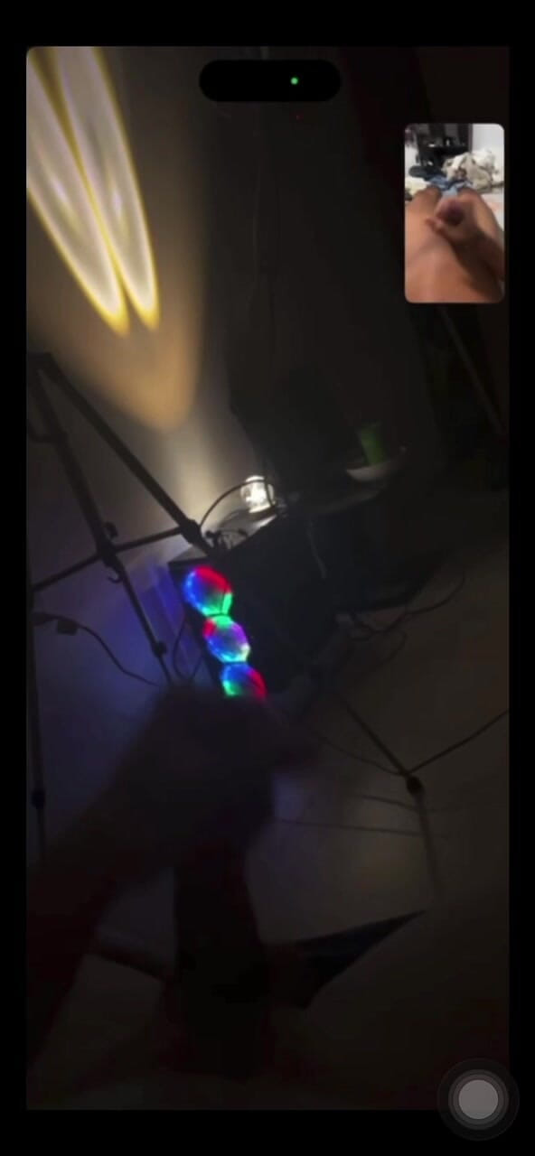 Icyhot707: Panggilan video dengan lelaki