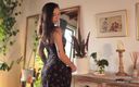 Effy Loweell studio: Schönes instagram-modell sieht in ihrem blumigen kleid sehr süß und...