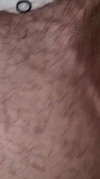 业余意大利 - 我的处女继子在我的房间里玩弄他的