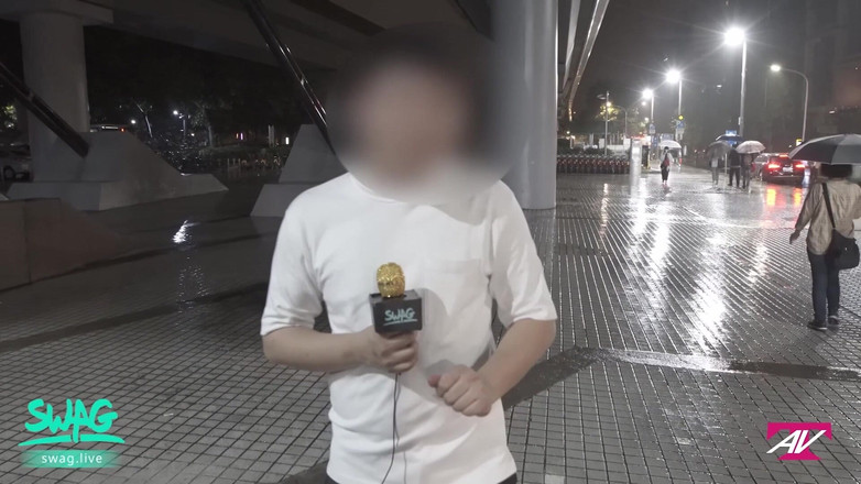 SWAG.live: Tchajwanský lovec sbírá dívky na ulici a tvrdě je šuká