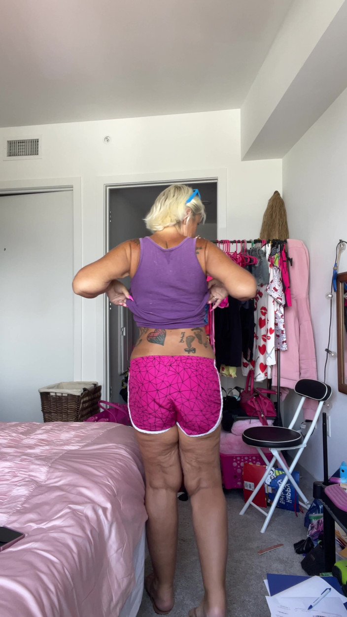 Greek Goddess Steph: Mid Day Tease.. how would you like to cum in...