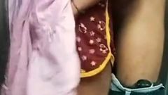 Desi Teacher and Young Girl Student Ki Viral Video