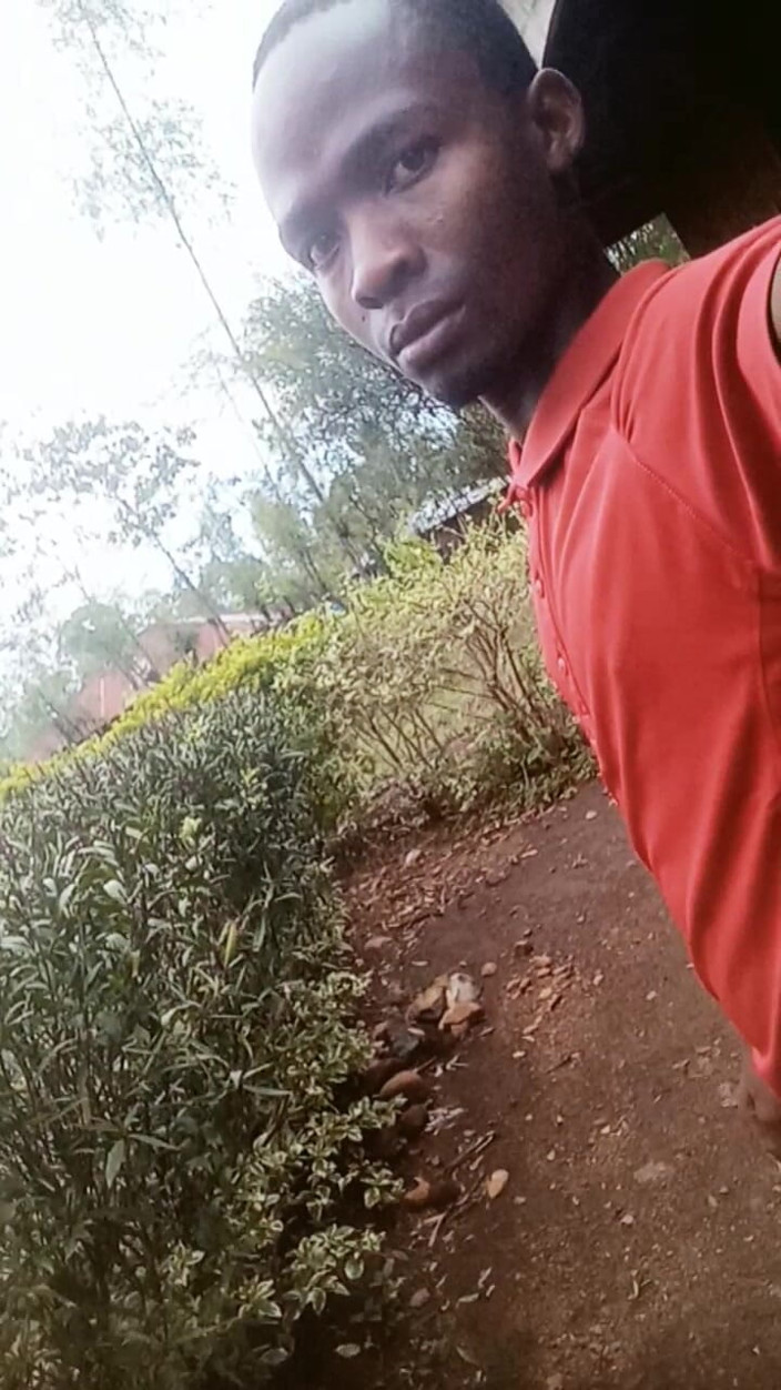 Black thug studio: Solo Outside