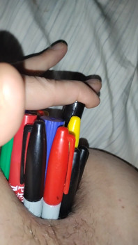 ใช้ Sharpie เสียบรูตูด