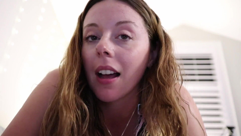 Nadia Foxx: Czytanie erotyki podczas seksu z potwornym kutasem!