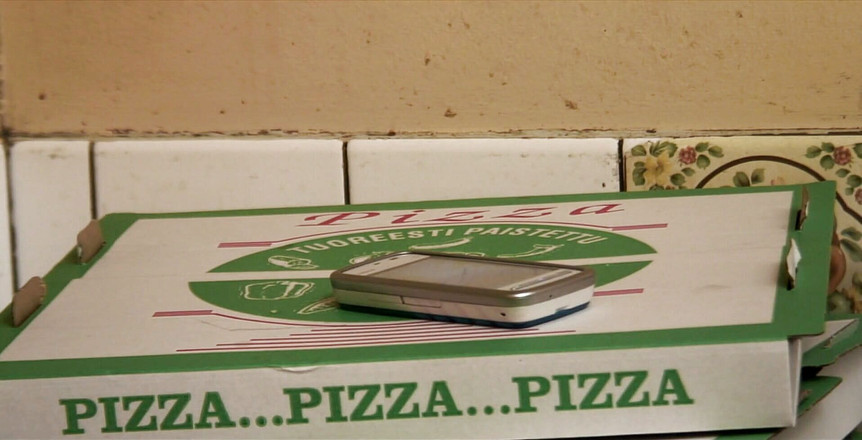 Radical: 피자 배달원에게 따먹히는 어린 핀란드 금발