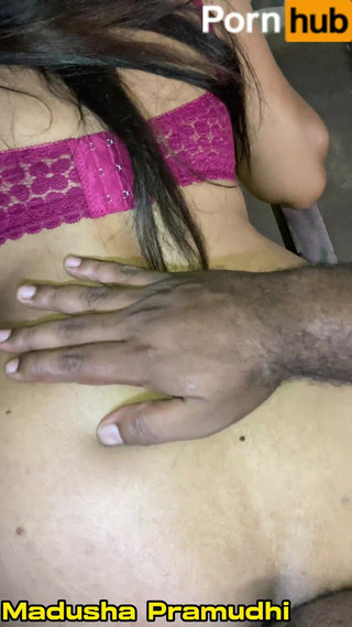 Tiyana: Жена шлюшка скачет на большом хуе мужа и громко стоны ей нужно больше хуя глубоко внутри киски