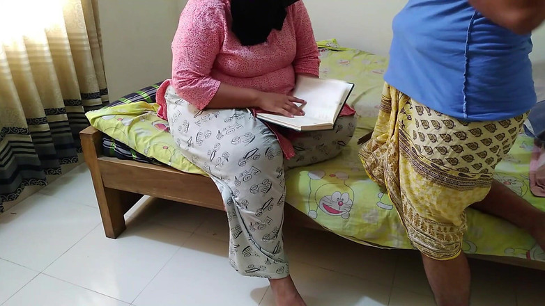 Aria Mia: Vyučil jsem teen 20letou sexy studentku, ošukal jsem ji, když neuspěla...