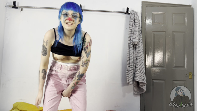 Alice Bean: Plastikowe majtki siusiu