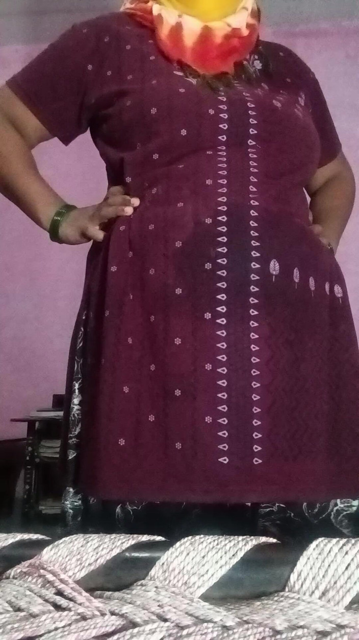 Dimple Romantic: Bhabhi Video
