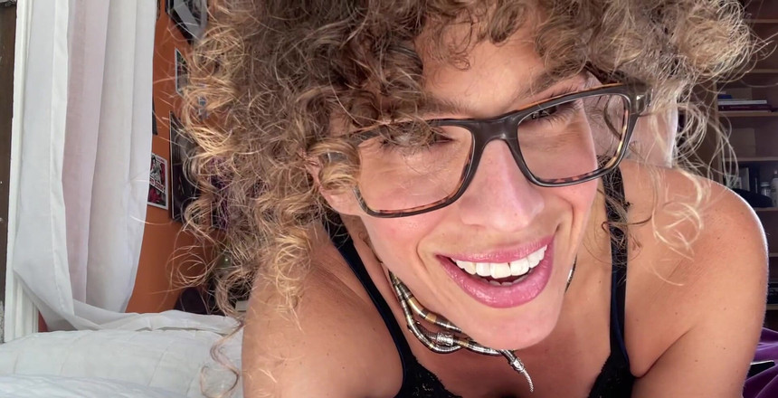 Vibe with mommy: I Love Doing Stepmommy JOI While My Sweet Boy Ravages...