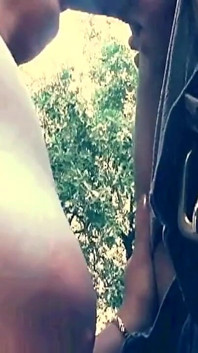 Curvă grasă cu pizdă păroasă futută de armăsar