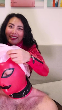 Breathplay training my latex slave