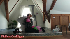 FinDom Goaldigger: Kouření balónků ve stylu Findom, část 2