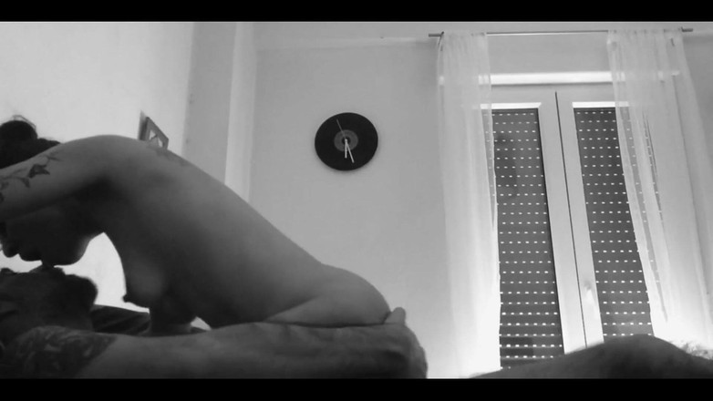 Hard & Rock cc: We werken aan het bewerken van onze nieuwe video, ik...