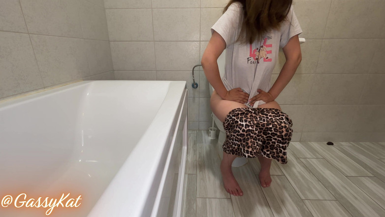 GassyKat: Nhà vệ sinh hàng ngày tập 17