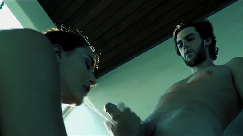 FapFlare: Anastasia Czarny palce jej mokrej cipki na zewnątrz, aż spuści