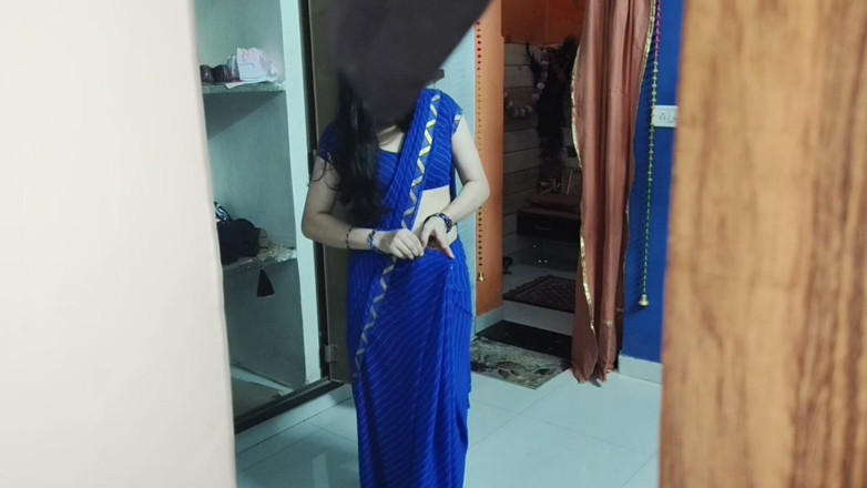 Ruhika Backbencher: Videoclip viral al unei indience desi bhabhi sexy punerea pe...