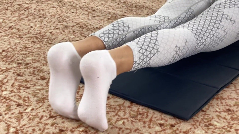 Falcon Al straight porn: 2 adam aynı anda 2 yarakla yoga koçu sikiyor