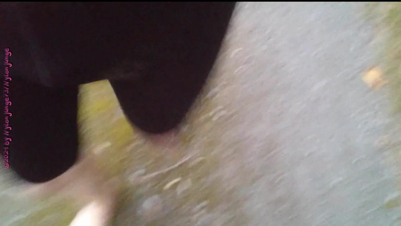 Carmen_Nylonjunge: Speedo plavecké kufry venku 1