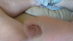 Pellefnatt: Lehněte si na gauči a hrajte si s mým ptákem,...