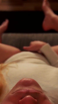 Senin önünde mastürbasyon yaparken fışkırtmalı seslerim asmr