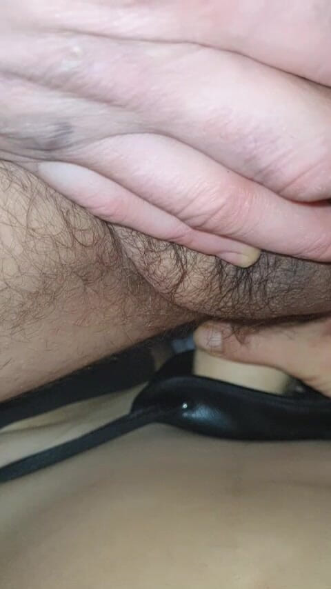 Skowirowi: 합병증. 큰 딜도로 남편의 엉덩이를 따먹는 마누라