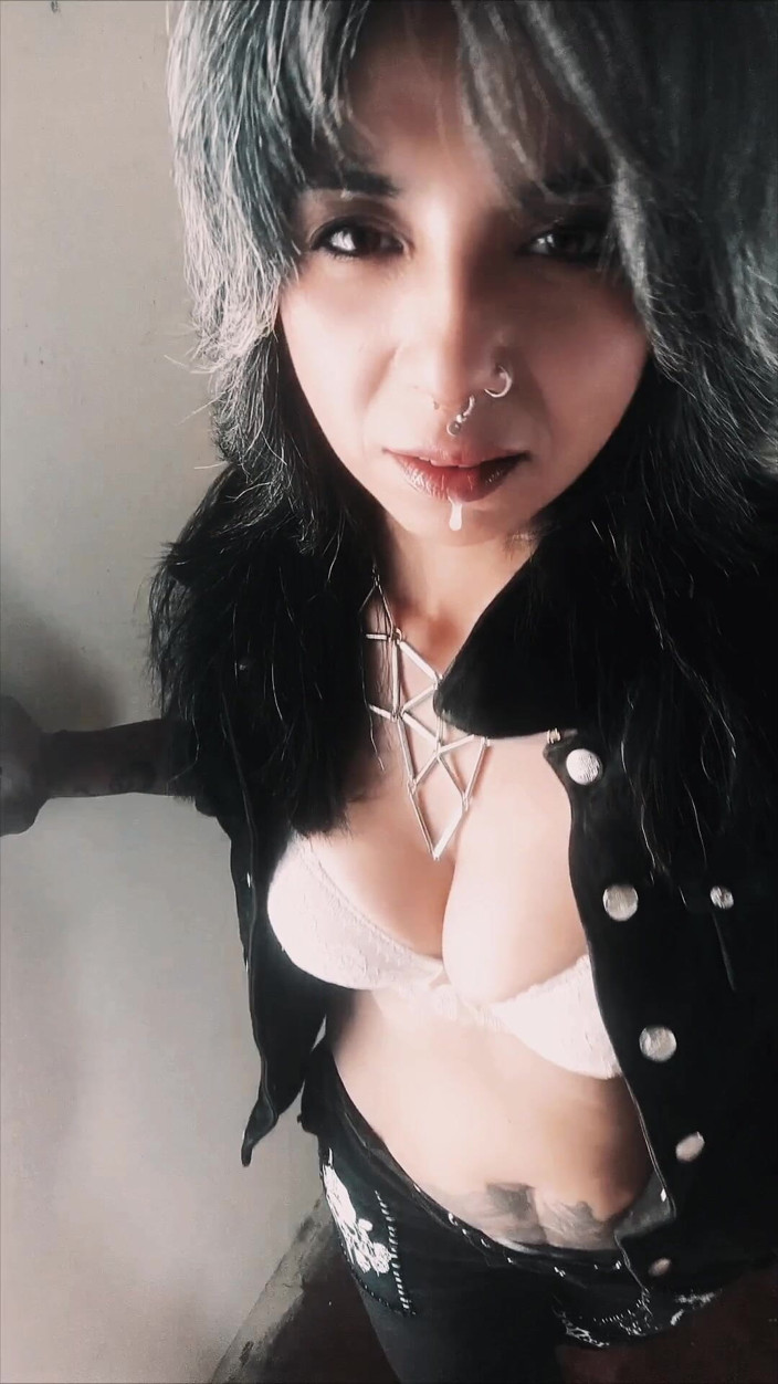 Casia Castro: 息を吸って